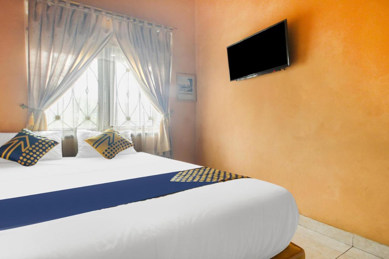 Hotel Spot On 91620 Skypiea Tasikmalaya